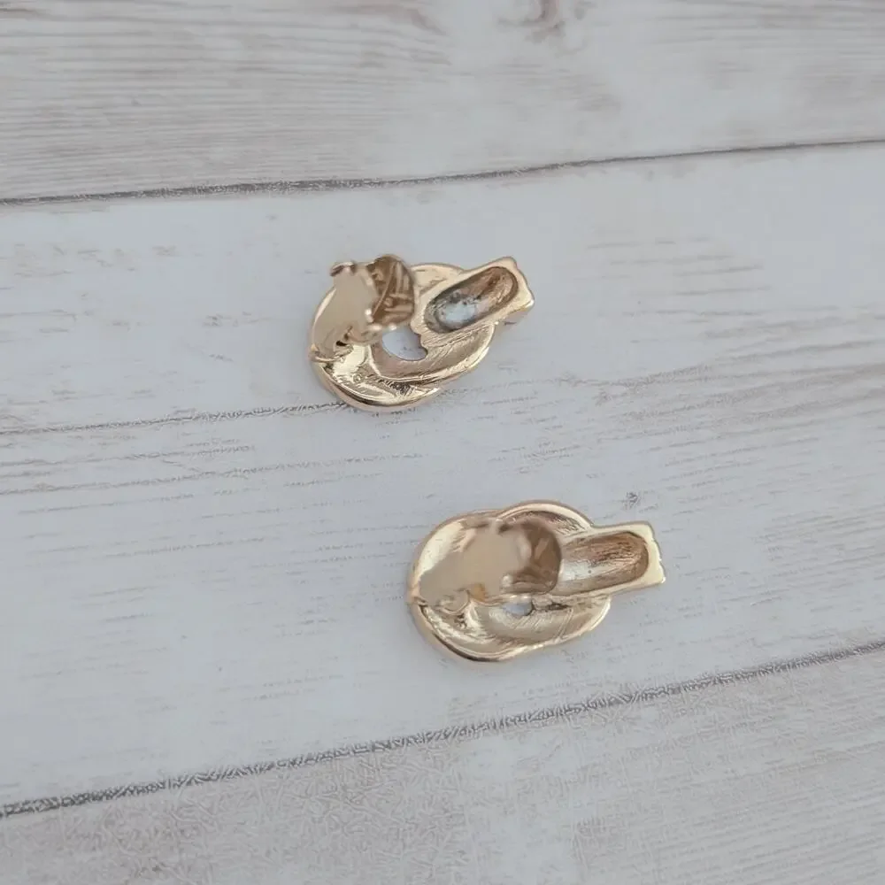 Vintage Trifari Clip On Earrings Gold Tone & Blue Enamel Stylish